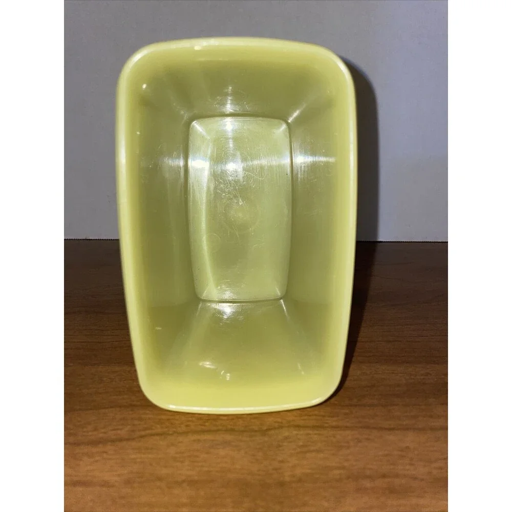 Tupperware Replacement Yellow Shelf Saver Container 1243-2 NO LID